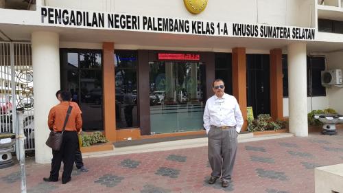 Sebelum-Sidang-di-Pengadilan-Negeri-Palembang